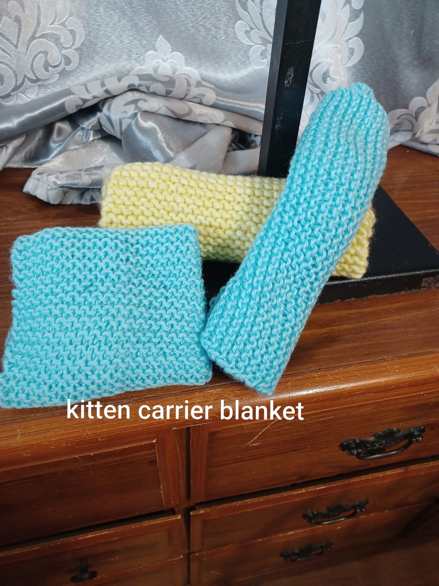 Hand-Knit Kitten Carrier Blankets in Pastel Blue and Yellow